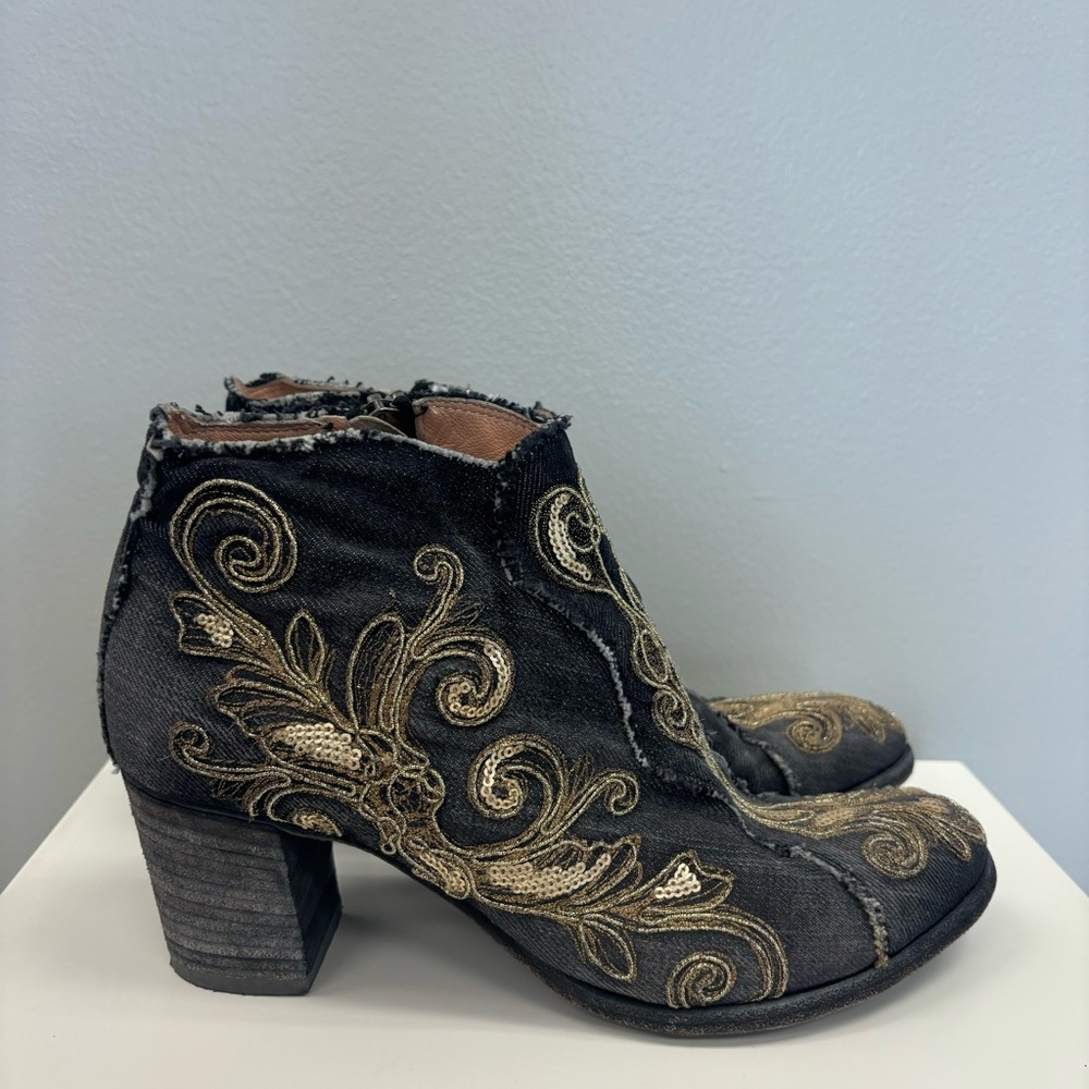 Marco Delli Jean Embroidered Bootie Womens Size EU 38 / US 8